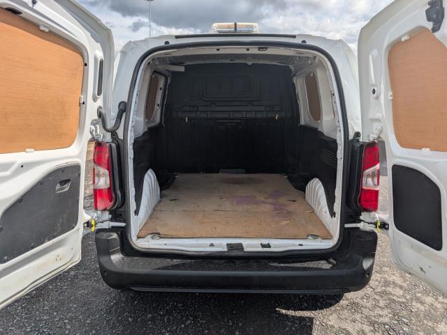 2021 Peugeot Partner 1000 1.5 Bluehdi 100 Professional Van (NV21KHJ) Image 11