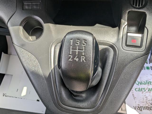 2021 Peugeot Partner 1000 1.5 Bluehdi 100 Professional Van (NV21KHJ) Image 26