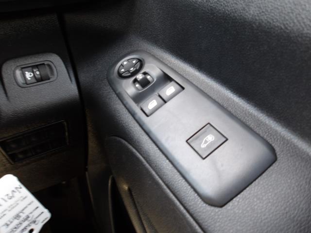 2021 Peugeot Partner 1000 1.5 Bluehdi 100 Professional Van (NV21KHK) Image 27