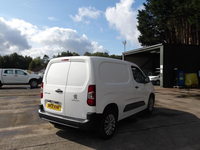 2021 Peugeot Partner 1000 1.5 Bluehdi 100 Professional Van (NV21KHK) Image 8