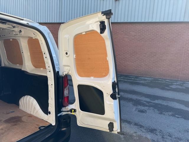 2021 Peugeot Partner 1000 1.5 Bluehdi 100 Professional Van (NV21KHL) Image 50