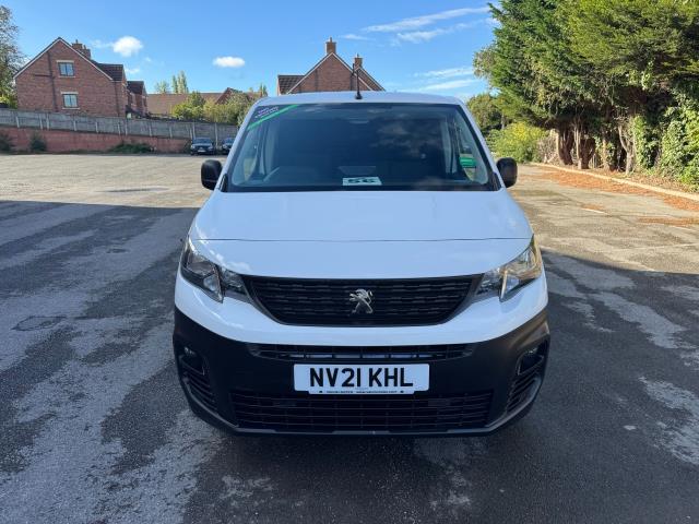 2021 Peugeot Partner 1000 1.5 Bluehdi 100 Professional Van (NV21KHL) Image 3