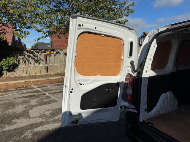 2021 Peugeot Partner 1000 1.5 Bluehdi 100 Professional Van (NV21KHL) Image 49