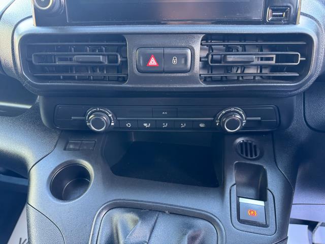 2021 Peugeot Partner 1000 1.5 Bluehdi 100 Professional Van (NV21KHL) Image 25