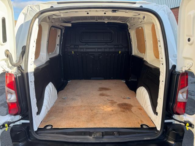 2021 Peugeot Partner 1000 1.5 Bluehdi 100 Professional Van (NV21KHL) Image 43