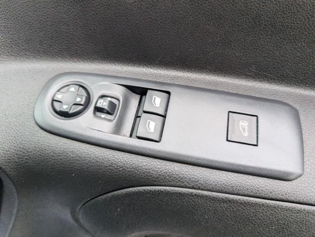 2021 Peugeot Partner 1000 1.5 Bluehdi 100 Professional Van *TV* (NV21KJU) Image 19