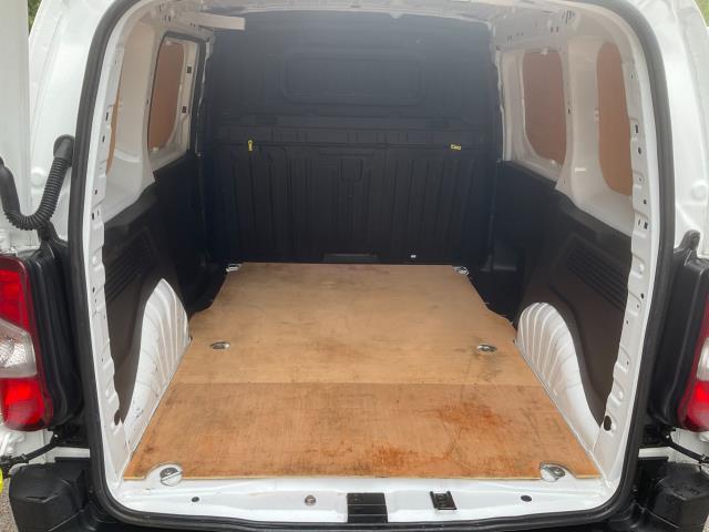 2021 Peugeot Partner 1000 1.5 Bluehdi 100 Professional Van (NV21KJX) Image 13
