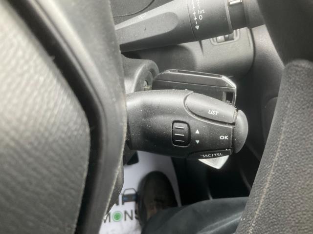 2021 Peugeot Partner 1000 1.5 Bluehdi 100 Professional Van (NV21KJX) Image 30