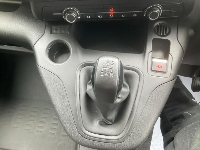 2021 Peugeot Partner 1000 1.5 Bluehdi 100 Professional Van (NV21KJX) Image 27