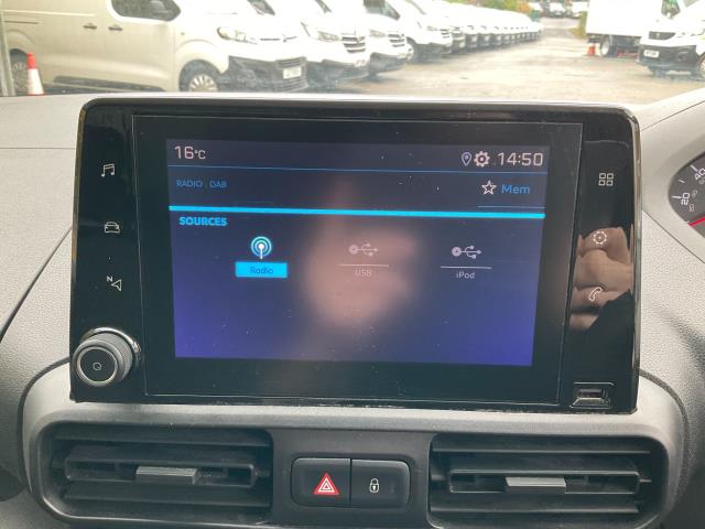 2021 Peugeot Partner 1000 1.5 Bluehdi 100 Professional Van (NV21KJZ) Image 21