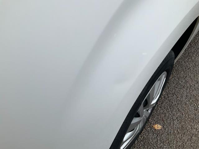 2021 Peugeot Partner 1000 1.5 Bluehdi 100 Professional Van (NV21KJZ) Image 32