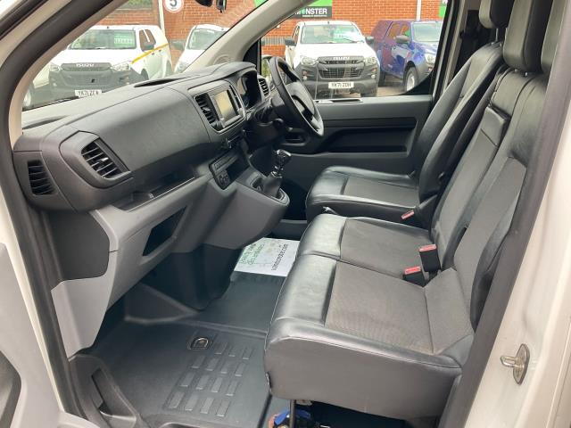 2021 Peugeot Expert 1000 1.5 Bluehdi 100 Professional Van (NV21KYE) Image 7