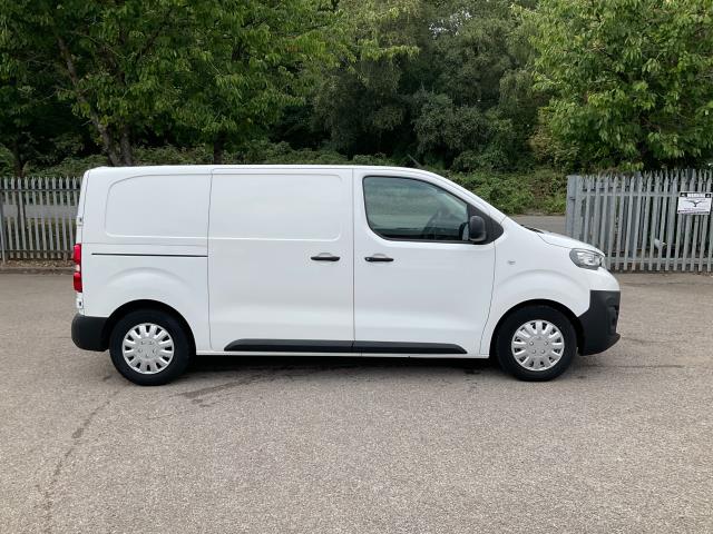 2021 Peugeot Expert 1000 1.5 Bluehdi 100 Professional Van (NV21KYE) Image 15