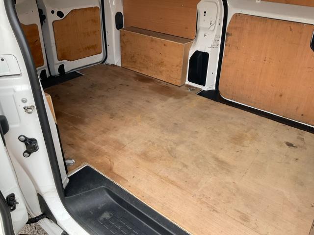2021 Peugeot Expert 1000 1.5 Bluehdi 100 Professional Van (NV21KYE) Image 17