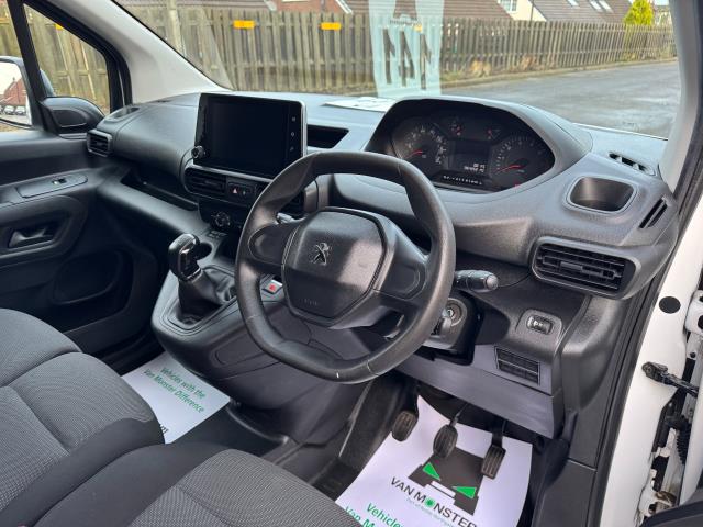 2021 Peugeot Partner 1000 1.5 Bluehdi 100 Professional Van (NV21MUA) Image 14