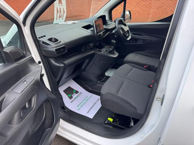2021 Peugeot Partner 1000 1.5 Bluehdi 100 Professional Van (NV21MUA) Image 28