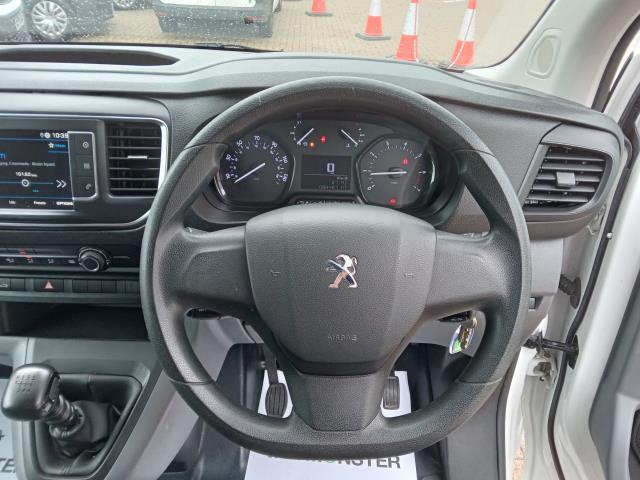 2021 Peugeot Expert 1200 1.5 Bluehdi 100 Professional Van (NV21OHH) Image 10