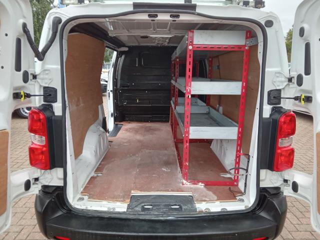 2021 Peugeot Expert 1200 1.5 Bluehdi 100 Professional Van (NV21OHH) Image 26
