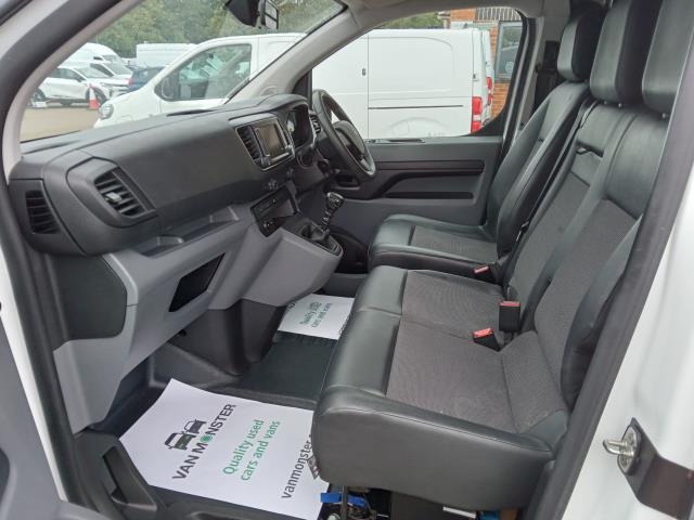 2021 Peugeot Expert 1200 1.5 Bluehdi 100 Professional Van (NV21OHH) Image 19