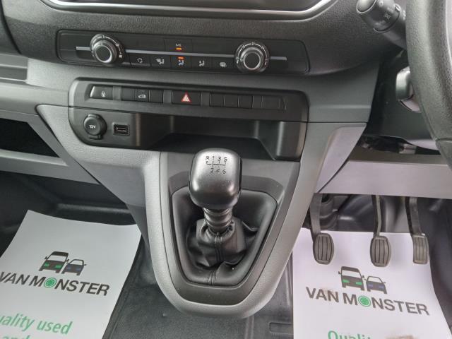 2021 Peugeot Expert 1200 1.5 Bluehdi 100 Professional Van (NV21OHH) Image 28