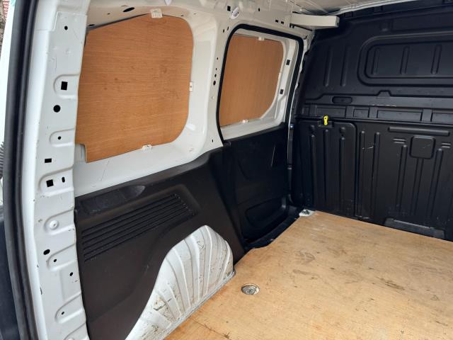 2021 Peugeot Partner 1000 1.5 Bluehdi 100 Professional Van (NV21ONR) Image 45