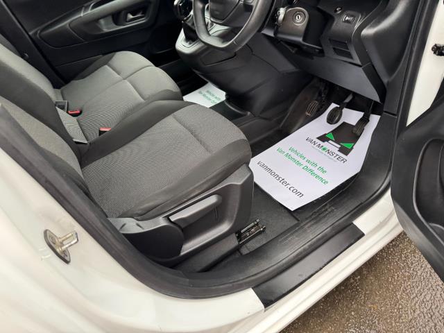 2021 Peugeot Partner 1000 1.5 Bluehdi 100 Professional Van (NV21ONR) Image 17