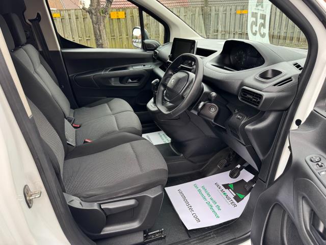 2021 Peugeot Partner 1000 1.5 Bluehdi 100 Professional Van (NV21ONR) Image 13