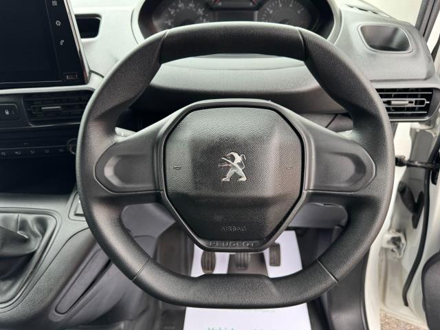 2021 Peugeot Partner 1000 1.5 Bluehdi 100 Professional Van (NV21ONR) Image 22