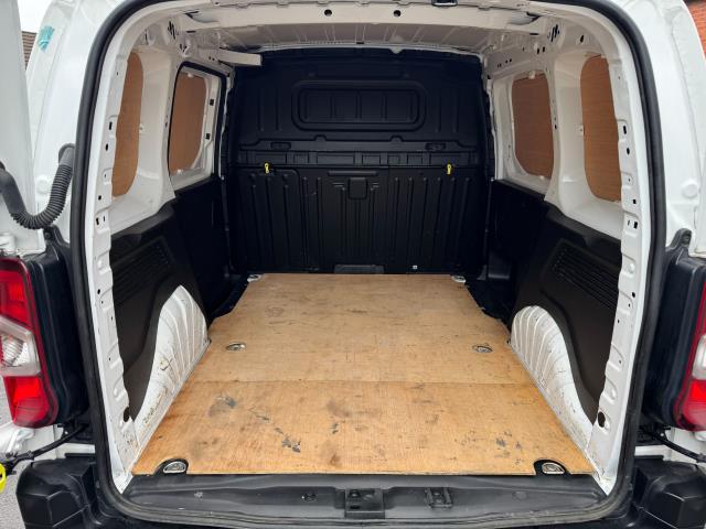 2021 Peugeot Partner 1000 1.5 Bluehdi 100 Professional Van (NV21ONR) Image 43