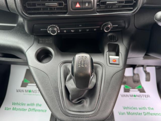 2021 Peugeot Partner 1000 1.5 Bluehdi 100 Professional Van (NV21ONR) Image 26