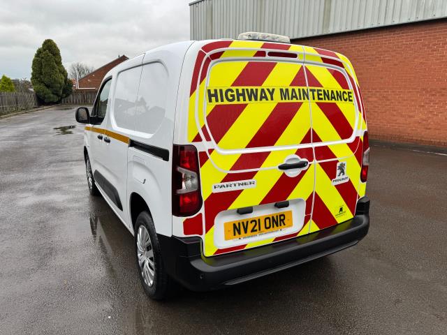 2021 Peugeot Partner 1000 1.5 Bluehdi 100 Professional Van (NV21ONR) Image 7
