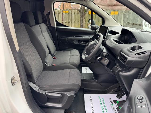 2021 Peugeot Partner 1000 1.5 Bluehdi 100 Professional Van (NV21ONR) Image 15