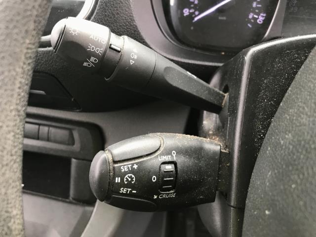 2021 Peugeot Expert 1400 2.0BLUE HDI 120PS PROFESSIONAL EURO 6 (NV21ONU) Image 33