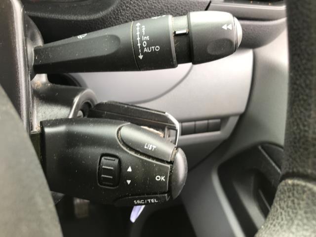 2021 Peugeot Expert 1400 2.0BLUE HDI 120PS PROFESSIONAL EURO 6 (NV21ONU) Image 35
