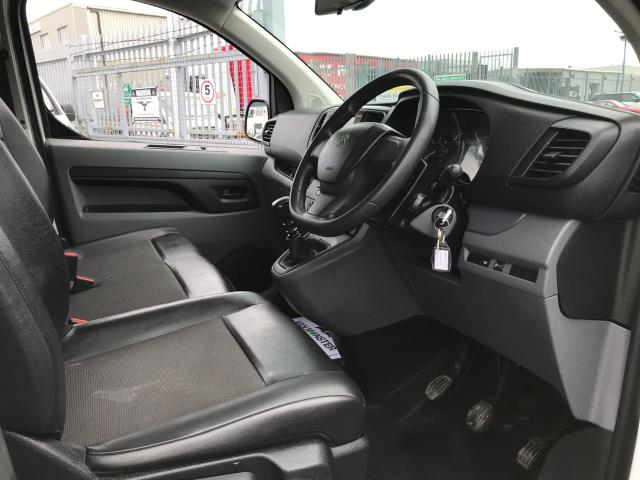 2021 Peugeot Expert 1400 2.0BLUE HDI 120PS PROFESSIONAL EURO 6 (NV21ONU) Image 20