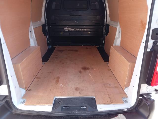 2021 Peugeot Expert 1400 2.0 Bluehdi 120 Professional Van (Limited to 70MPH) (NV21OOA) Image 13
