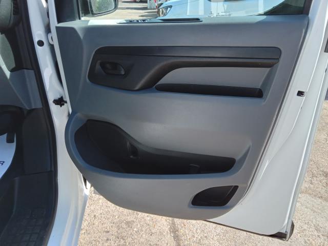 2021 Peugeot Expert 1400 2.0 Bluehdi 120 Professional Van (Limited to 70MPH) (NV21OOA) Image 24
