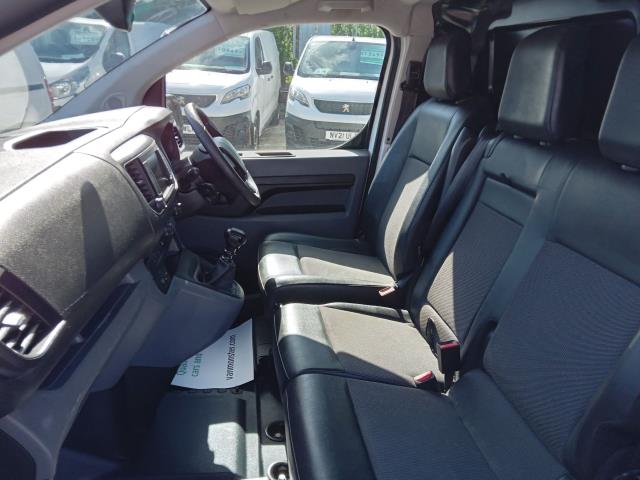 2021 Peugeot Expert 1400 2.0 Bluehdi 120 Professional Van (Limited to 70MPH) (NV21OOA) Image 15