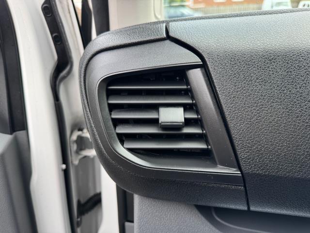 2021 Peugeot Expert 1000  L1 1.5 Bluehdi 100 Professional Van EURO 6 (NV21OXW) Image 41