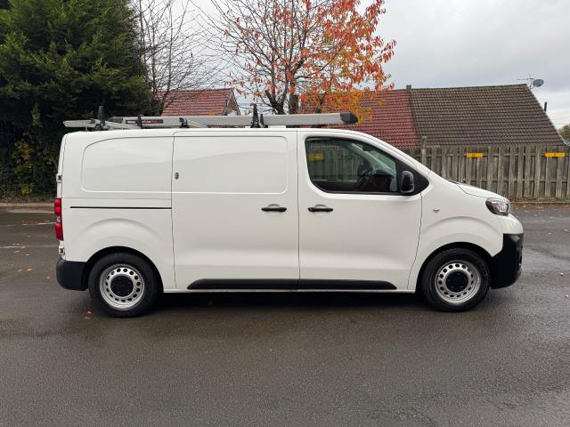 2021 Peugeot Expert 1000  L1 1.5 Bluehdi 100 Professional Van EURO 6 (NV21OXW) Image 10