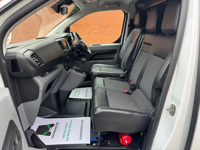 2021 Peugeot Expert 1000  L1 1.5 Bluehdi 100 Professional Van EURO 6 (NV21OXW) Image 32