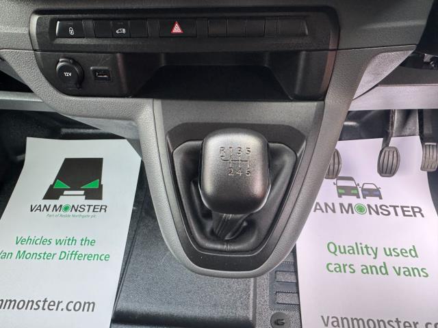 2021 Peugeot Expert 1000  L1 1.5 Bluehdi 100 Professional Van EURO 6 (NV21OXW) Image 28