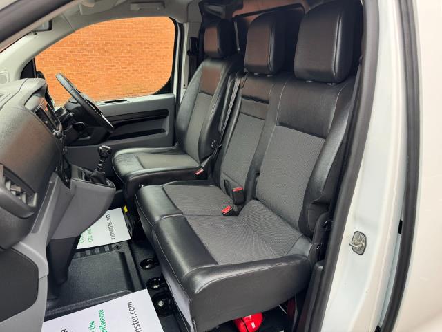 2021 Peugeot Expert 1000  L1 1.5 Bluehdi 100 Professional Van EURO 6 (NV21OXW) Image 33