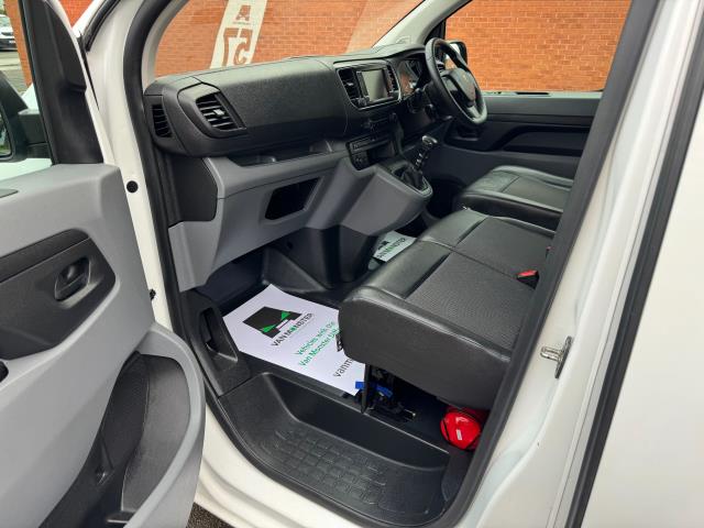 2021 Peugeot Expert 1000  L1 1.5 Bluehdi 100 Professional Van EURO 6 (NV21OXW) Image 30