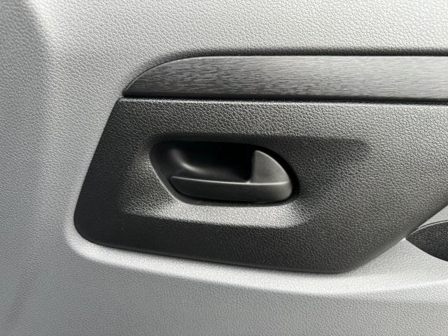 2021 Peugeot Expert 1000  L1 1.5 Bluehdi 100 Professional Van EURO 6 (NV21OXW) Image 20