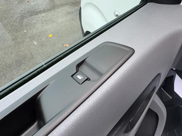 2021 Peugeot Expert 1000  L1 1.5 Bluehdi 100 Professional Van EURO 6 (NV21OXW) Image 36