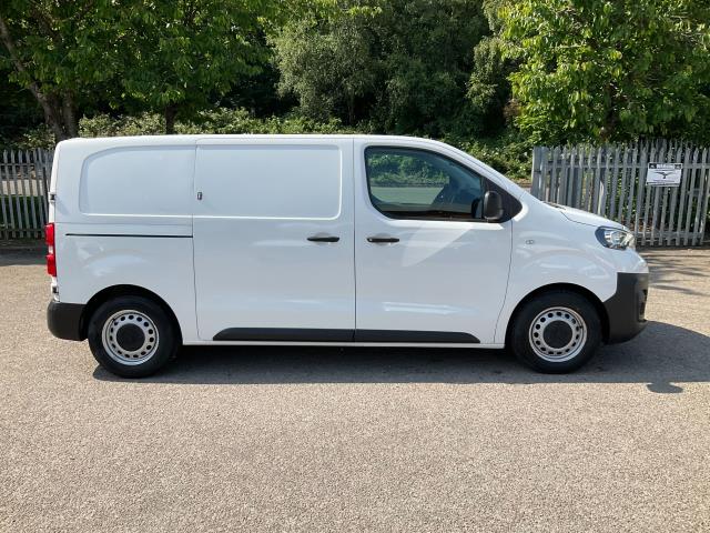 2021 Peugeot Expert 1000 1.5 Bluehdi 100 Professional Van (NV21OZK) Image 15