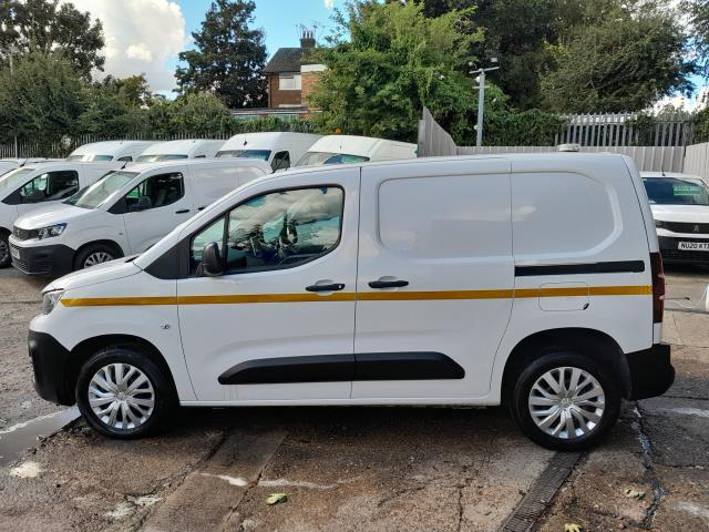 2021 Peugeot Partner 1000 1.5 Bluehdi 100 Professional Van (NV21RXO) Image 6