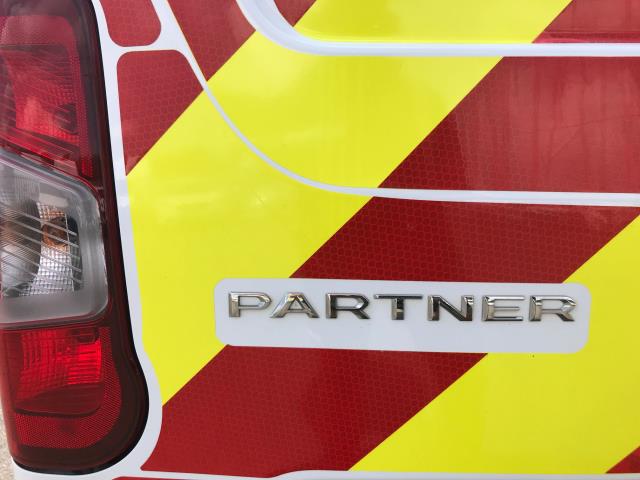 2021 Peugeot Partner 1000 1.5 Bluehdi 100 Professional Van (NV21RXW) Image 16