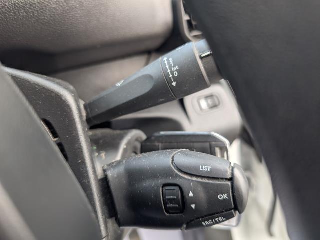 2021 Peugeot Partner 1000 1.5 Bluehdi 100 Professional Van (NV21RYX) Image 22